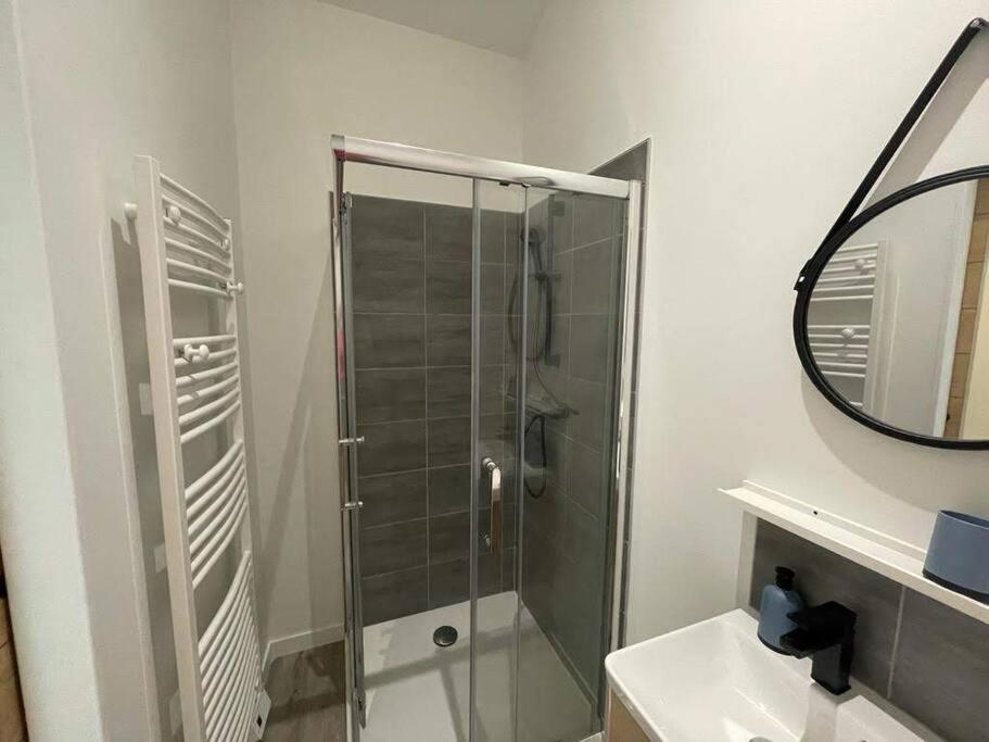 Gite De Charme - 3 Chambres, 5 Lits - De 4 A 7 Personnes Avanton Exterior foto