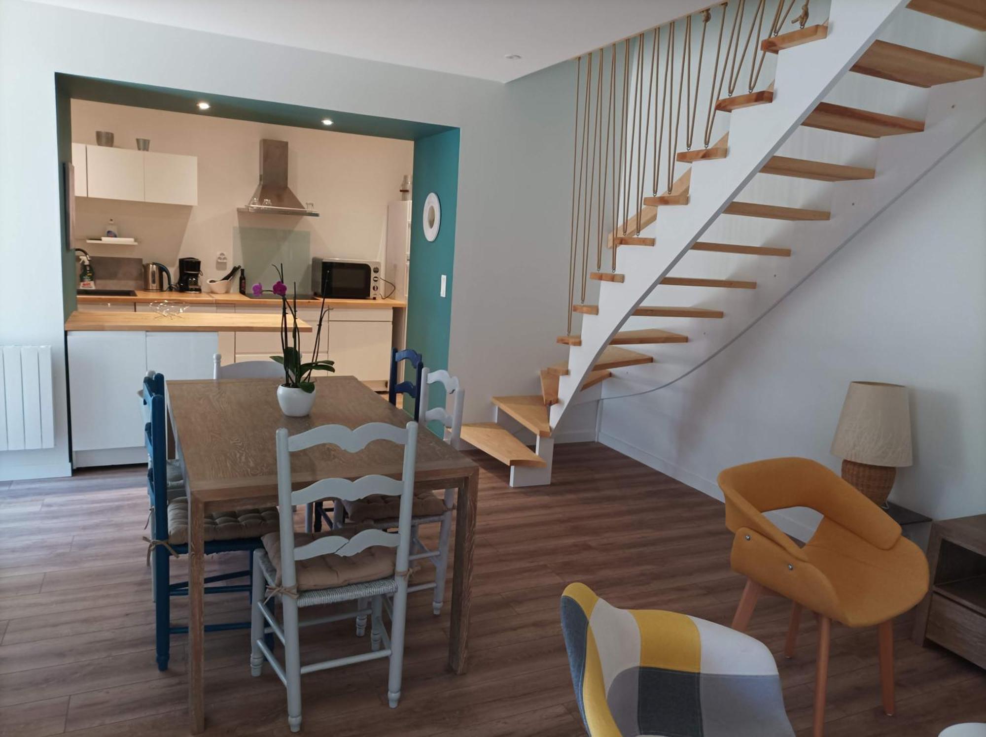 Gite De Charme - 3 Chambres, 5 Lits - De 4 A 7 Personnes Avanton Exterior foto